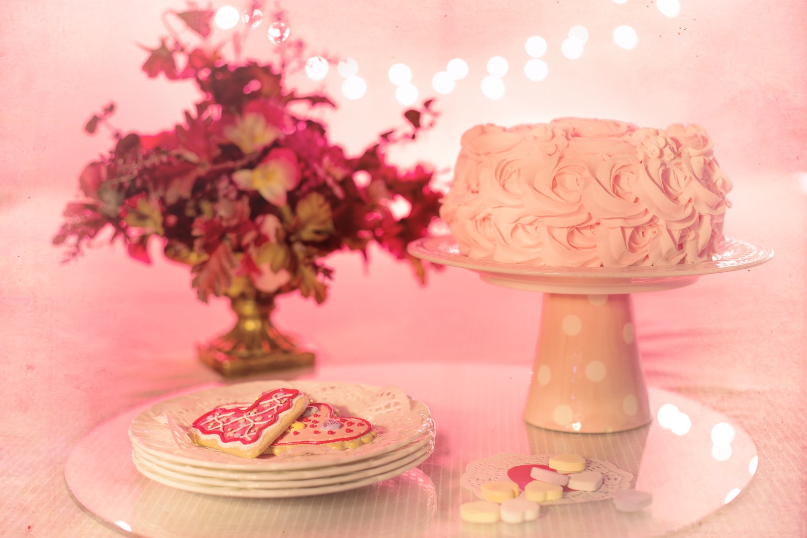 The Difference Between Cake Decorating and Cookie Decorating